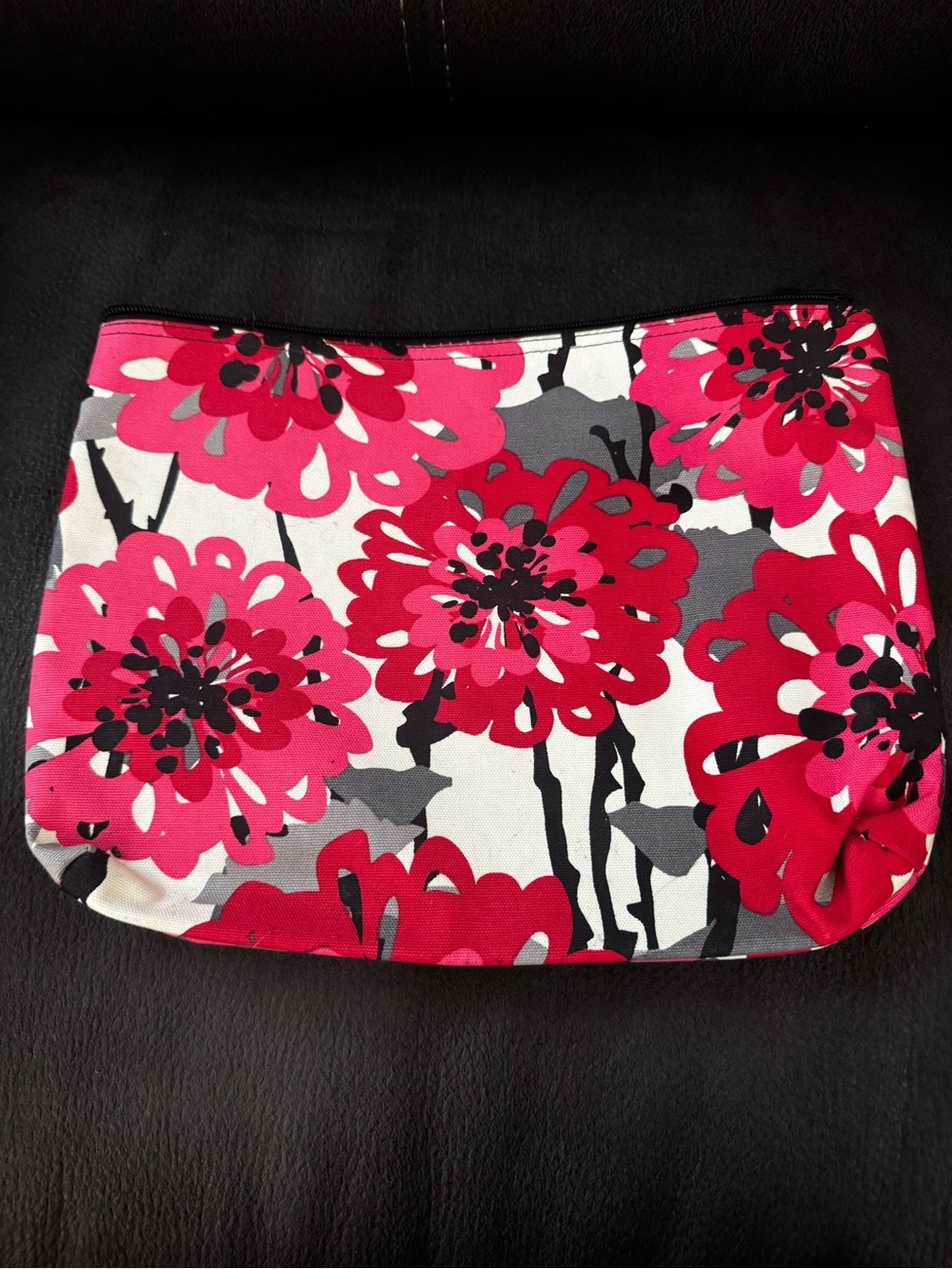 Thirty-One Floral Zip Pouch
